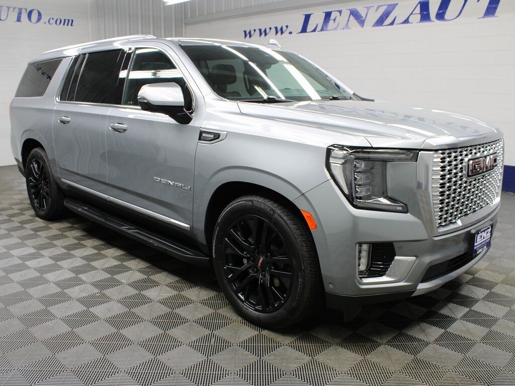 2024 GMC Yukon XL Denali 4WD 7 Passenger Fond du Lac WI