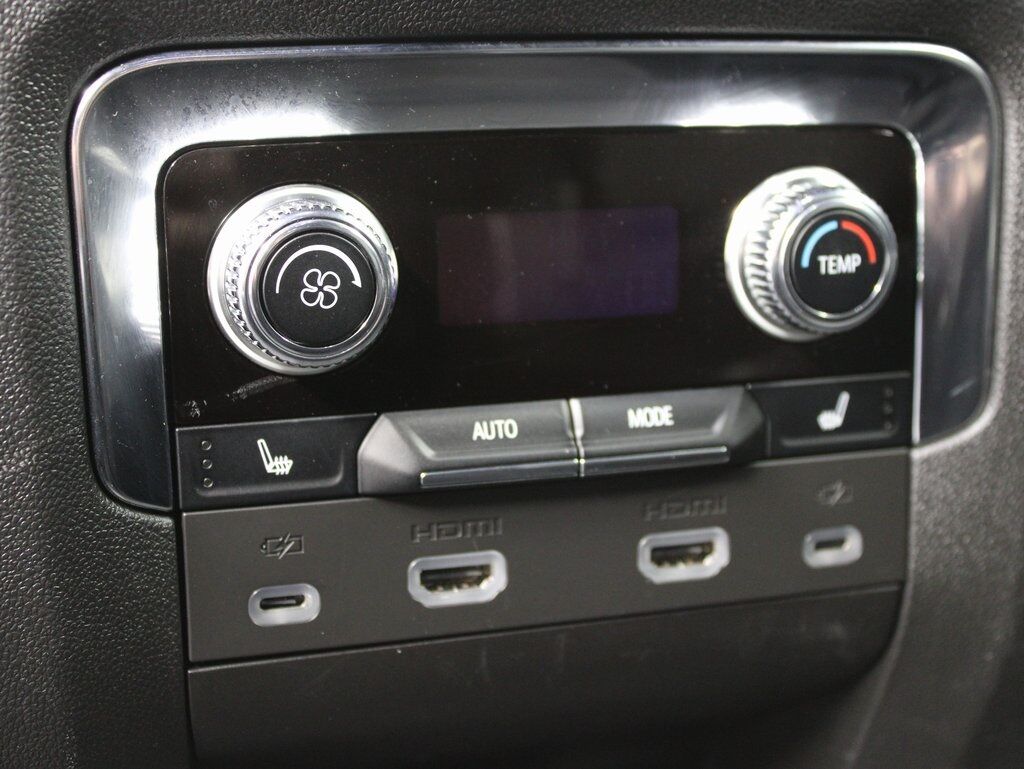 2024 GMC Yukon XL Denali 4WD 7 Passenger Fond du Lac WI