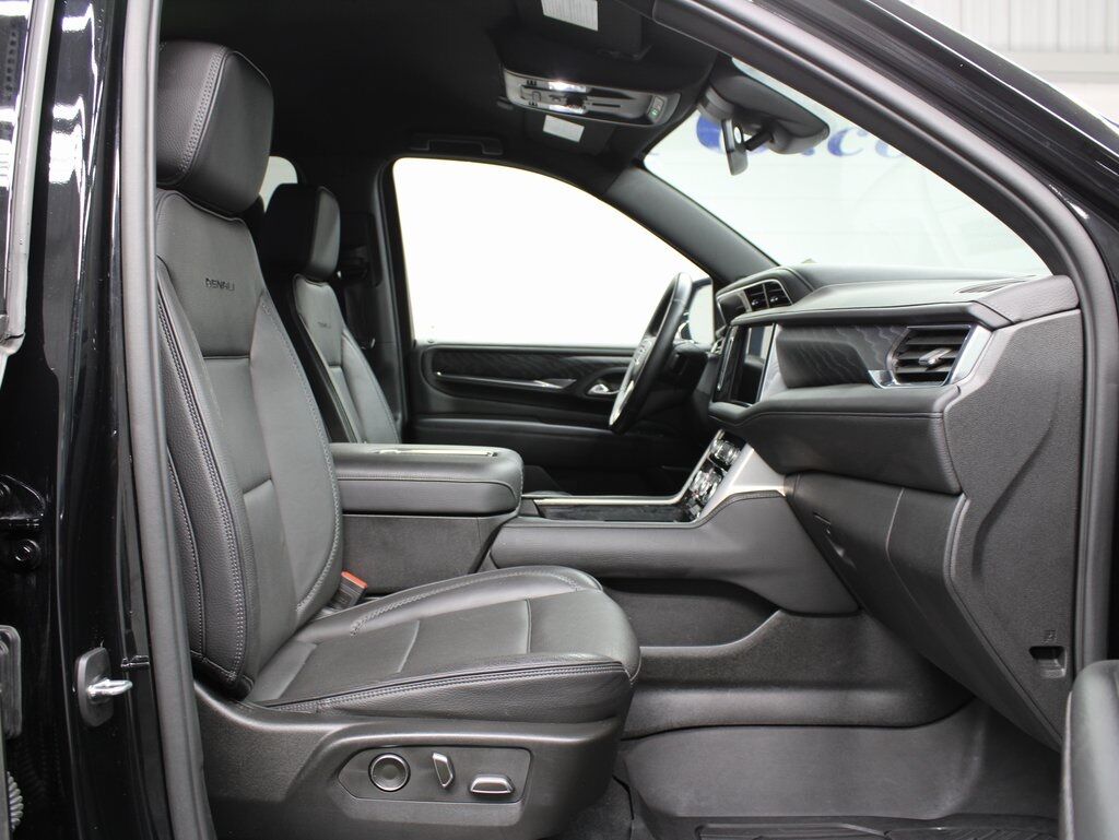 2024 GMC Yukon XL Denali 4WD 7 Passenger Fond du Lac WI