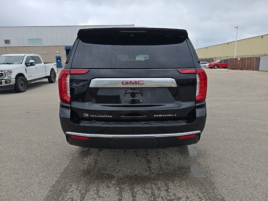 2024 GMC Yukon XL Denali 4WD 7 Passenger Fond du Lac WI