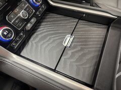 2024 GMC Yukon XL Denali 4WD 7 Passenger Fond du Lac WI
