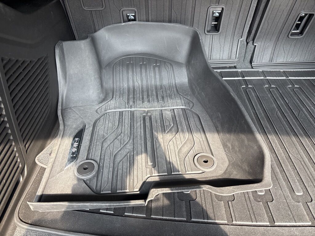 2024 GMC Yukon XL Denali 4WD 7 Passenger Minocqua WI