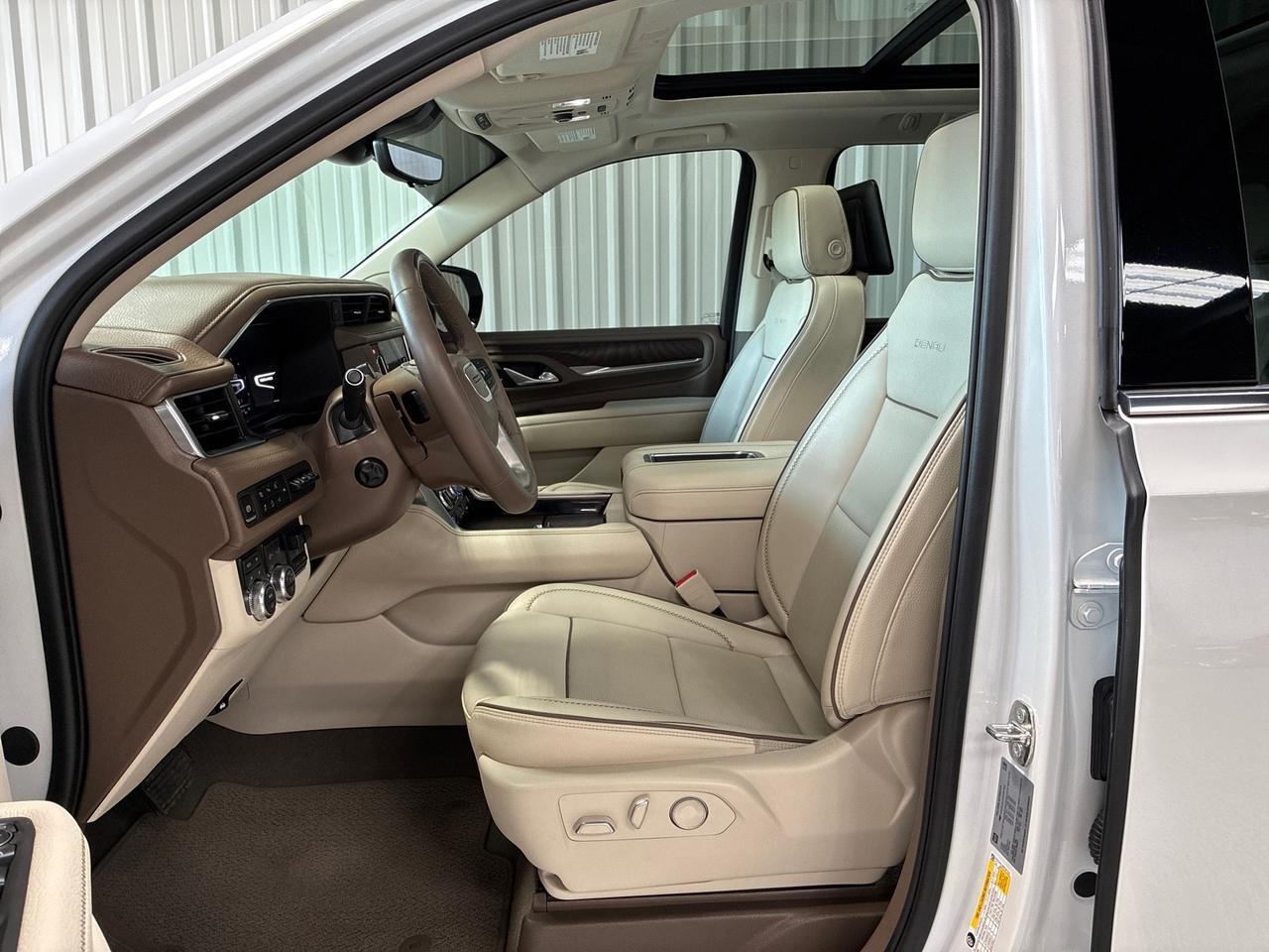 2024 GMC Yukon XL Denali, 4x4, Reserve Pkg, (Pano Roof, Power Boards, Air Ride, Max Tow, SuperCruise), Rear Entertainment Houston TX