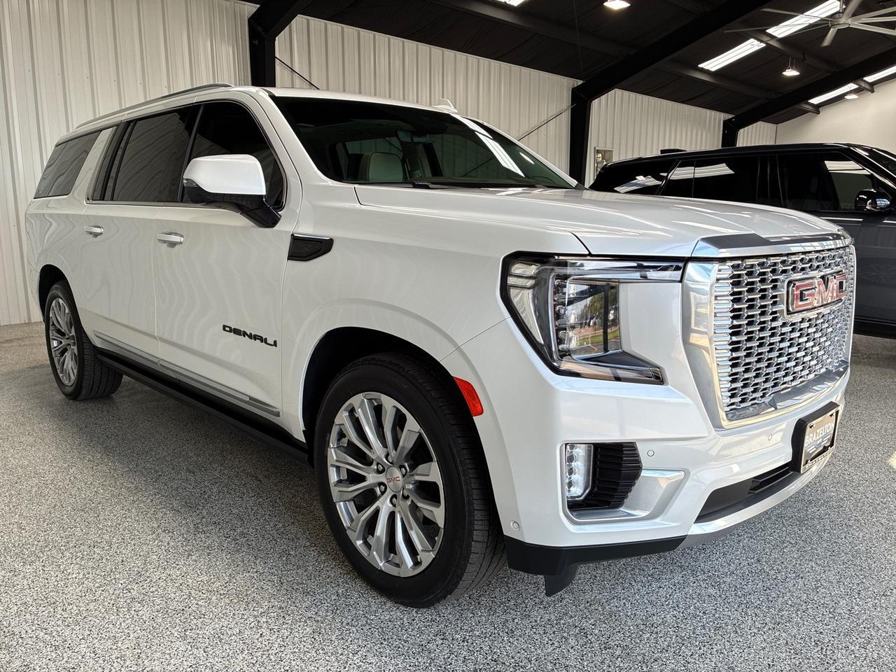 2024 GMC Yukon XL Denali, 4x4, Reserve Pkg, (Pano Roof, Power Boards, Air Ride, Max Tow, SuperCruise), Rear Entertainment Houston TX