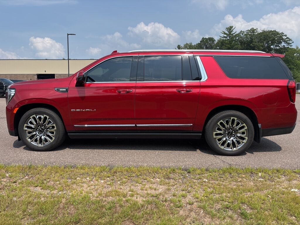2024 GMC Yukon XL Denali Ultimate 4WD Minocqua WI