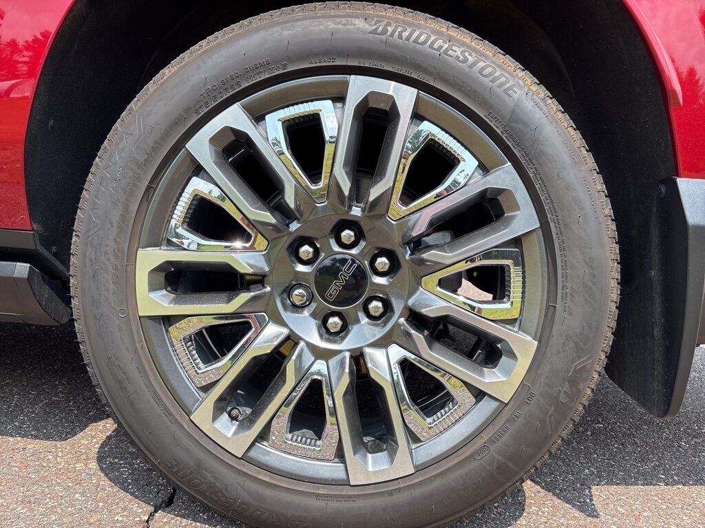 2024 GMC Yukon XL Denali Ultimate 4WD Minocqua WI