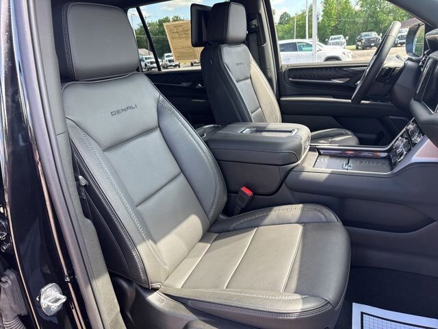 2024 GMC Yukon XL Denali Carbondale IL
