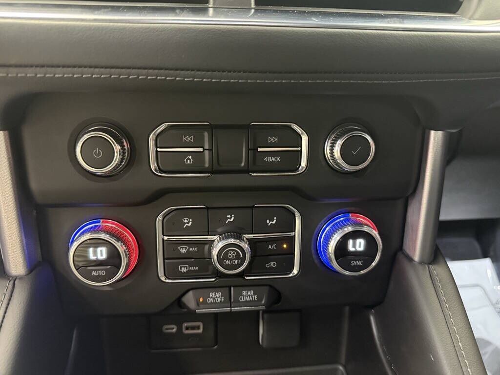2024 GMC Yukon XL SLE Royal Oak MI