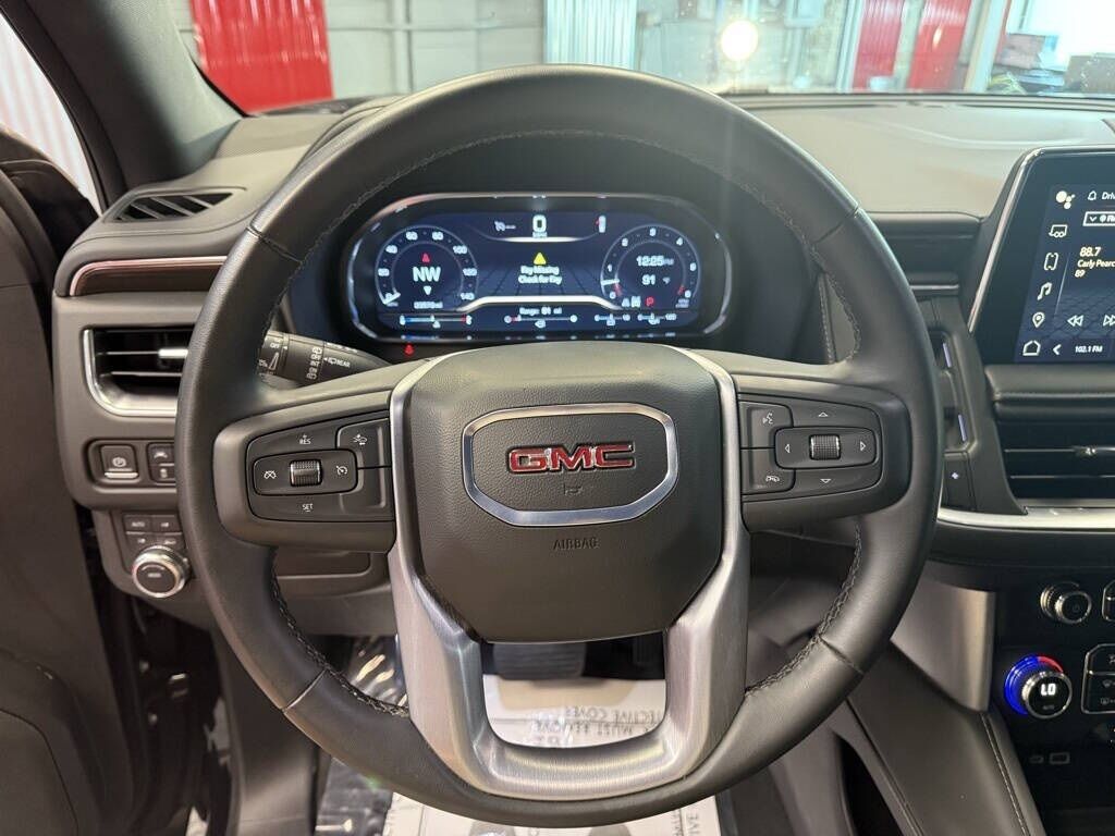 2024 GMC Yukon XL SLE Royal Oak MI