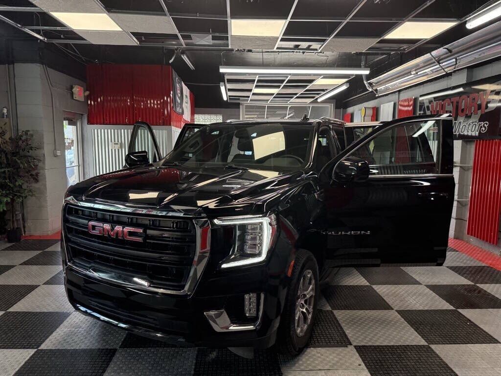2024 GMC Yukon XL SLE Royal Oak MI