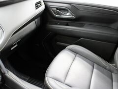 2024 GMC Yukon XL SLT 4WD 7 Passenger Fond du Lac WI