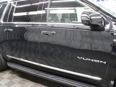 2024 GMC Yukon XL SLT 4WD 7 Passenger Fond du Lac WI