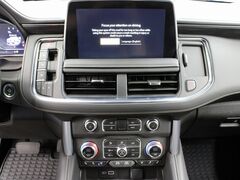2024 GMC Yukon XL SLT 4WD 7 Passenger Fond du Lac WI