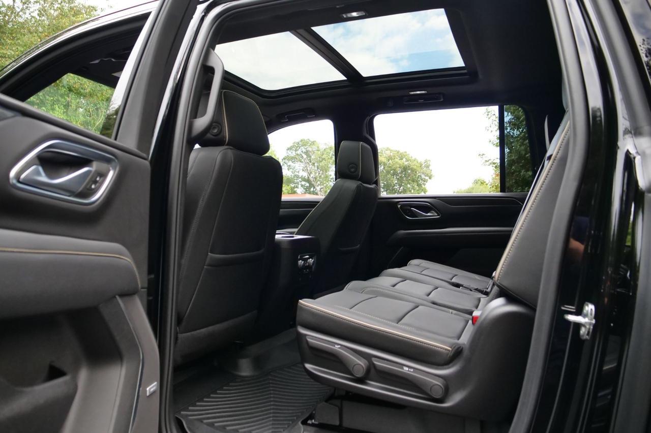 2024 GMC Yukon XL SLT 4WD / UPGRADES / PANO Sunroof / Third Row! Lincolnton NC