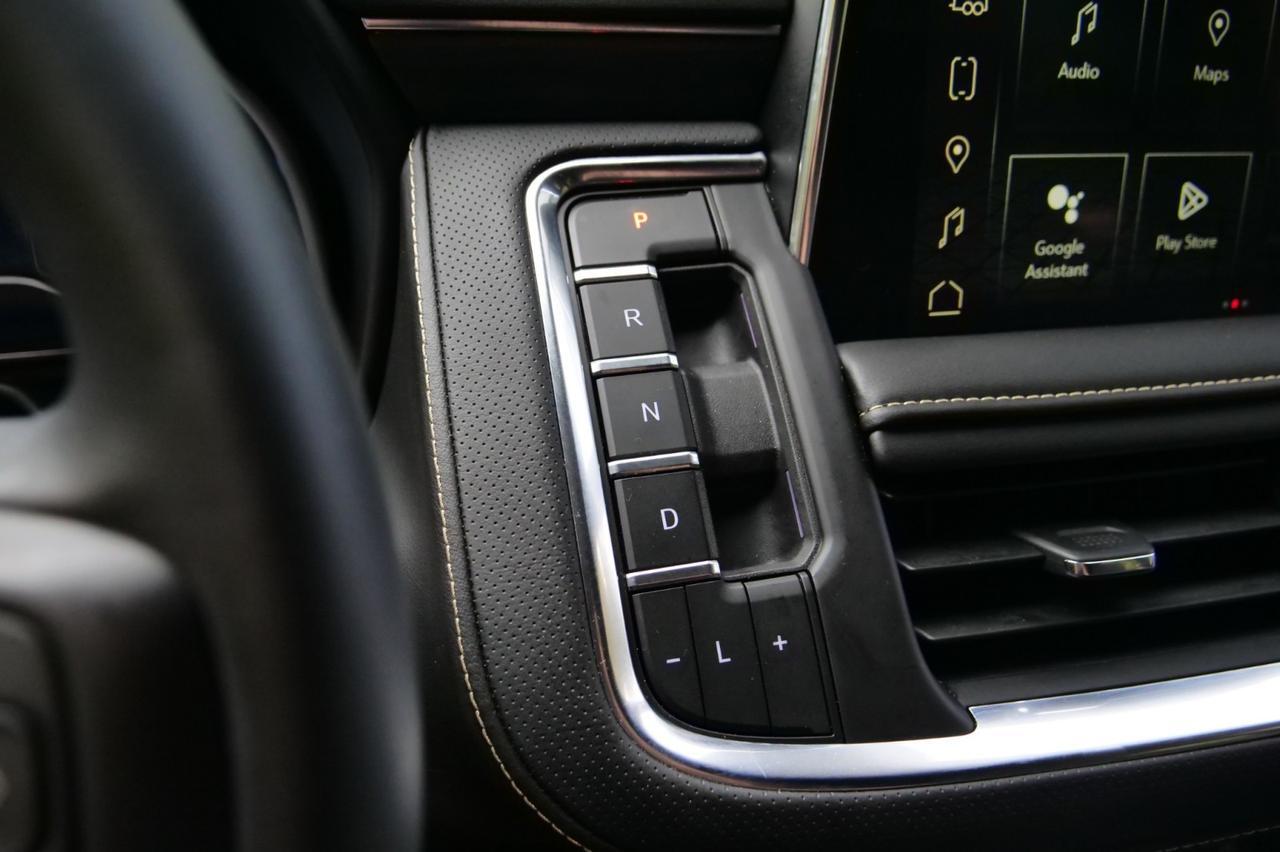 2024 GMC Yukon XL SLT 4WD / UPGRADES / PANO Sunroof / Third Row! Lincolnton NC