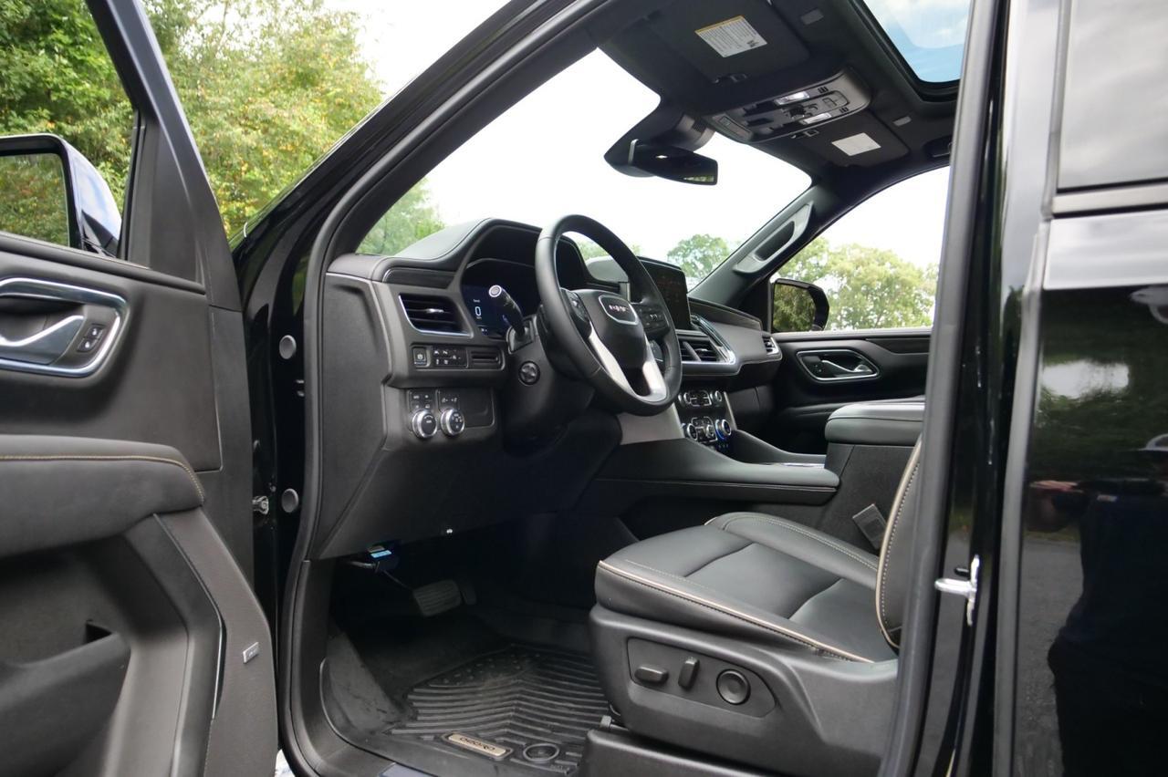 2024 GMC Yukon XL SLT 4WD / UPGRADES / PANO Sunroof / Third Row! Lincolnton NC