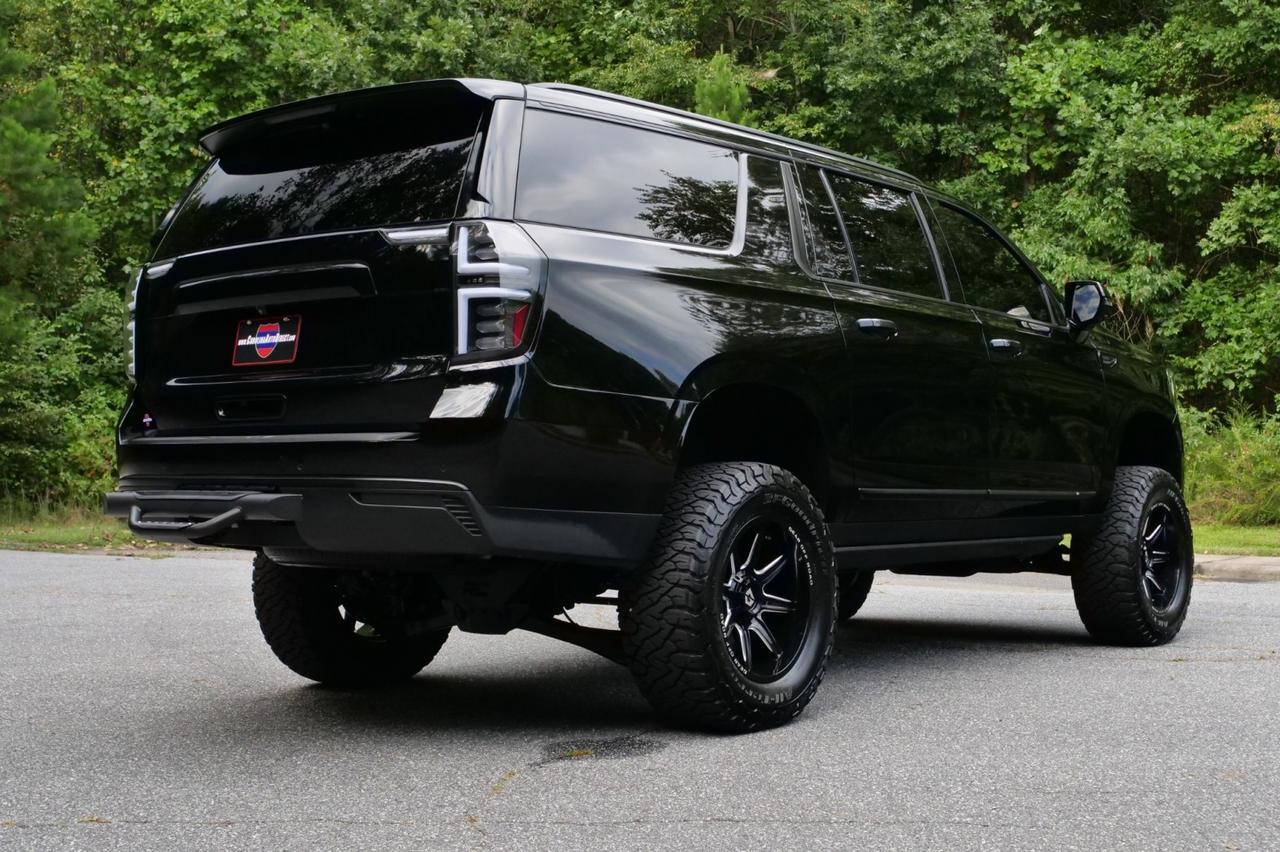 2024 GMC Yukon XL SLT 4WD / UPGRADES / PANO Sunroof / Third Row! Lincolnton NC