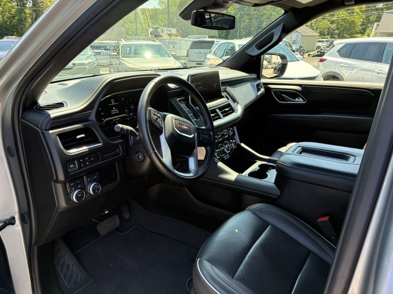 2024 GMC Yukon XL SLT Charlton MA
