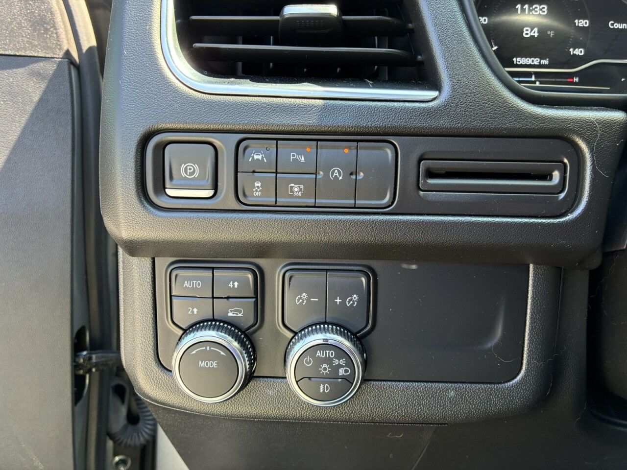 2024 GMC Yukon XL SLT Charlton MA