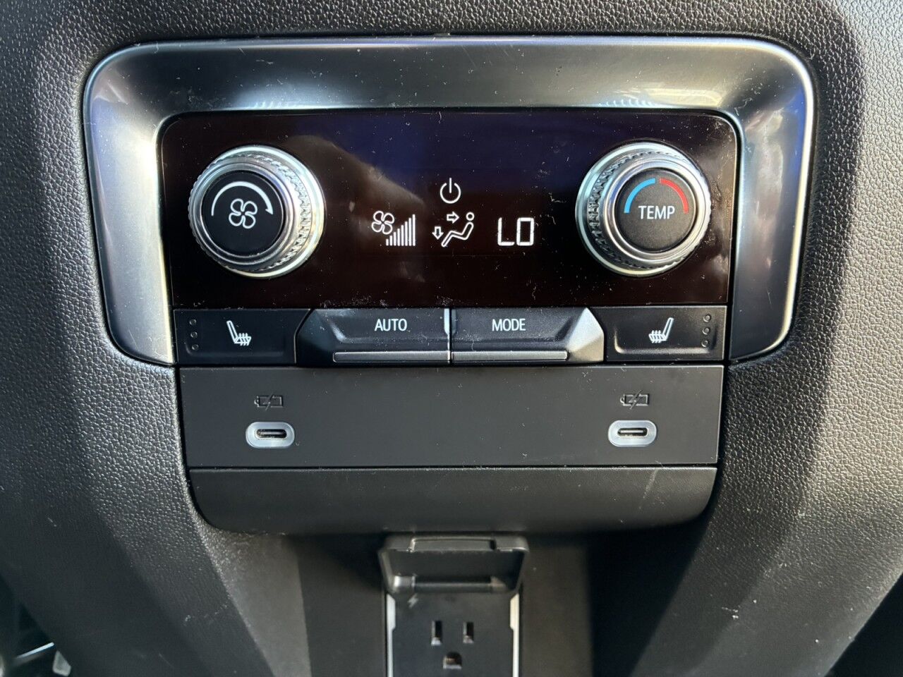 2024 GMC Yukon XL SLT Charlton MA