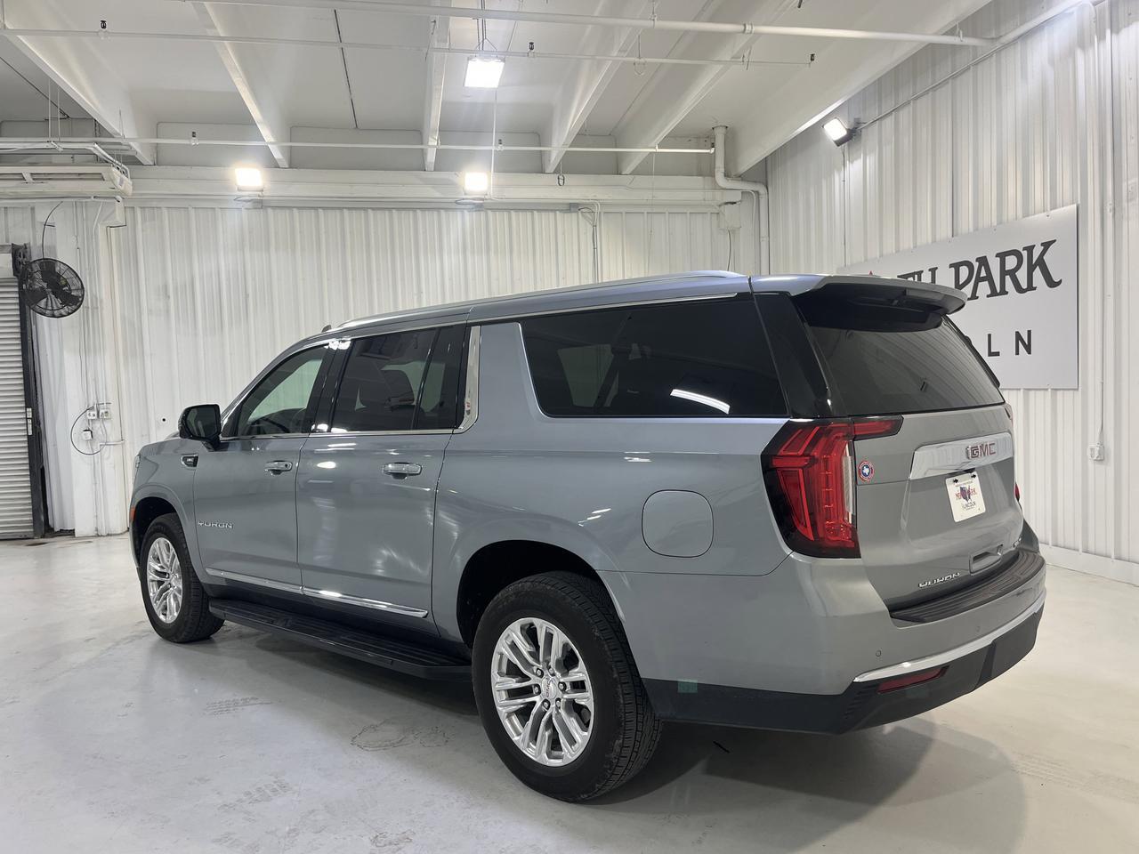 2024 GMC Yukon XL SLT