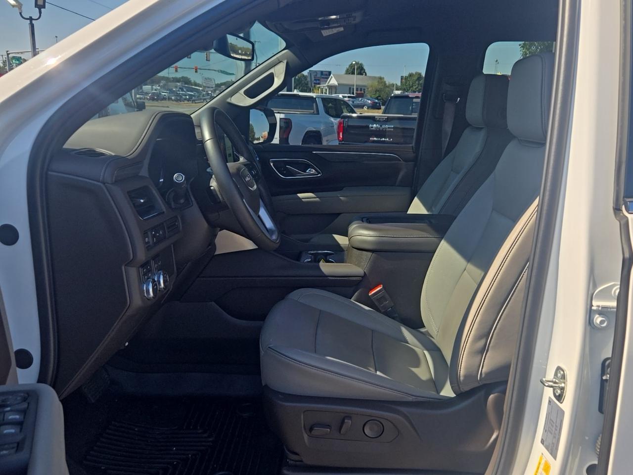 2024 GMC Yukon XL SLT Fredericksburg VA