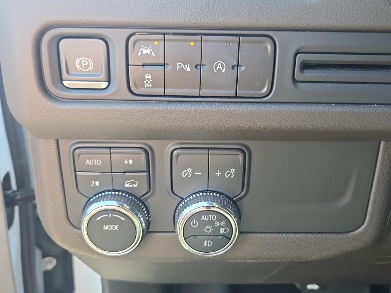 2024 GMC Yukon XL SLT Fredericksburg VA