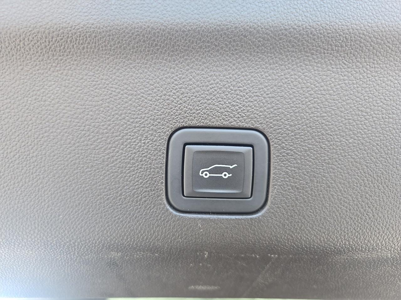 2024 GMC Yukon XL SLT Fredericksburg VA