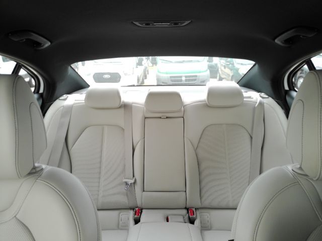 2024 Genesis G70 2.5T RWD Plano TX