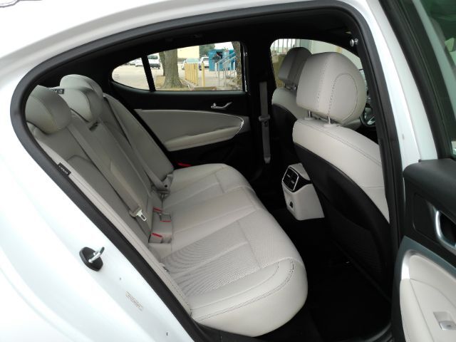 2024 Genesis G70 2.5T RWD Plano TX