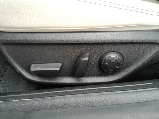 2024 Genesis G70 2.5T RWD Plano TX