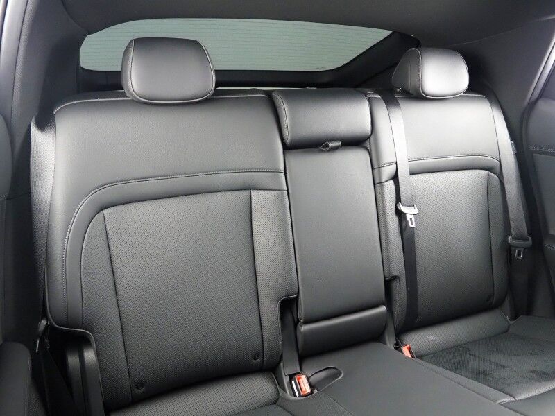 2024 Genesis GV60 Advanced AWD *HEADS-UP DISPLAY, NAVIGATION, ADAPTIVE CRUISE, SAFETY ALERTS, 360 VIEW CAMERAS, PANORAMA GLASS ROOF, LEATHER, CLIMATE SEATS, HEATED STEERING, BANG & OLUFSEN, WIRELESS CHARGING, ANDROID & APPLE Round Rock TX