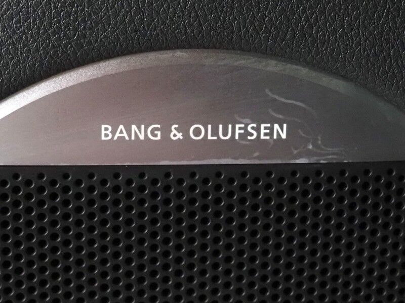 2024 Genesis GV60 Advanced AWD *HEADS-UP DISPLAY, NAVIGATION, ADAPTIVE CRUISE, SAFETY ALERTS, 360 VIEW CAMERAS, PANORAMA GLASS ROOF, LEATHER, CLIMATE SEATS, HEATED STEERING, BANG & OLUFSEN, WIRELESS CHARGING, ANDROID & APPLE Round Rock TX