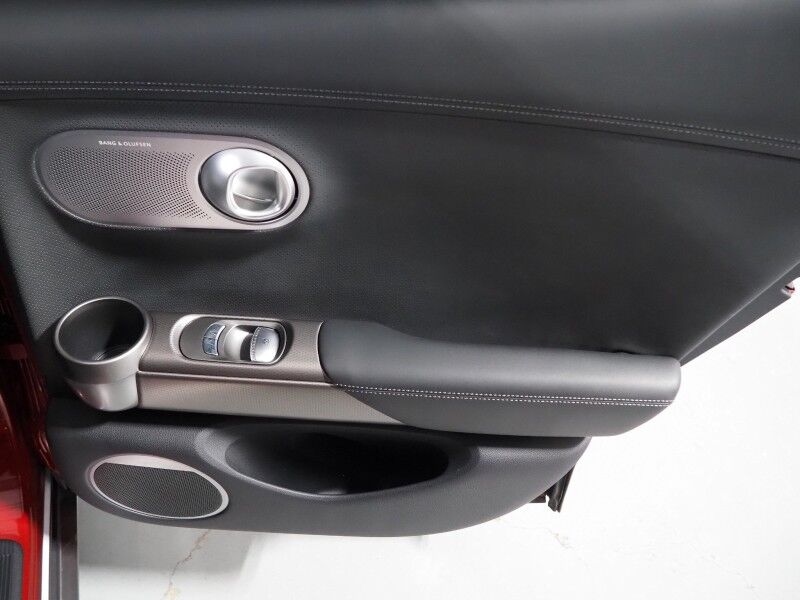 2024 Genesis GV60 Advanced AWD *HEADS-UP DISPLAY, NAVIGATION, ADAPTIVE CRUISE, SAFETY ALERTS, 360 VIEW CAMERAS, PANORAMA GLASS ROOF, LEATHER, CLIMATE SEATS, HEATED STEERING, BANG & OLUFSEN, WIRELESS CHARGING, ANDROID & APPLE Round Rock TX