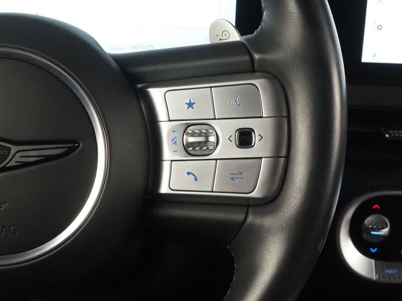 2024 Genesis GV60 Advanced AWD *HEADS-UP DISPLAY, NAVIGATION, ADAPTIVE CRUISE, SAFETY ALERTS, 360 VIEW CAMERAS, PANORAMA GLASS ROOF, LEATHER, CLIMATE SEATS, HEATED STEERING, BANG & OLUFSEN, WIRELESS CHARGING, ANDROID & APPLE Round Rock TX