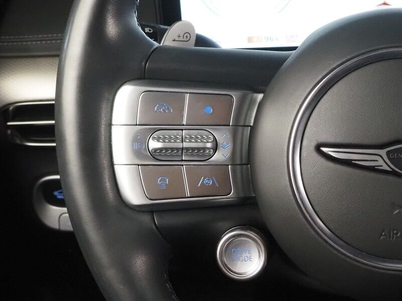 2024 Genesis GV60 Advanced AWD *HEADS-UP DISPLAY, NAVIGATION, ADAPTIVE CRUISE, SAFETY ALERTS, 360 VIEW CAMERAS, PANORAMA GLASS ROOF, LEATHER, CLIMATE SEATS, HEATED STEERING, BANG & OLUFSEN, WIRELESS CHARGING, ANDROID & APPLE Round Rock TX