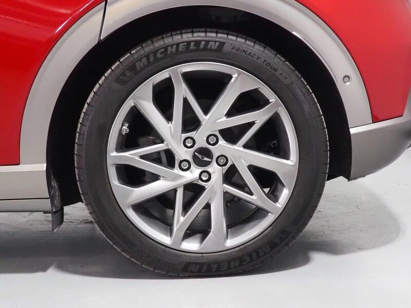 2024 Genesis GV60 Advanced AWD *HEADS-UP DISPLAY, NAVIGATION, ADAPTIVE CRUISE, SAFETY ALERTS, 360 VIEW CAMERAS, PANORAMA GLASS ROOF, LEATHER, CLIMATE SEATS, HEATED STEERING, BANG & OLUFSEN, WIRELESS CHARGING, ANDROID & APPLE Round Rock TX