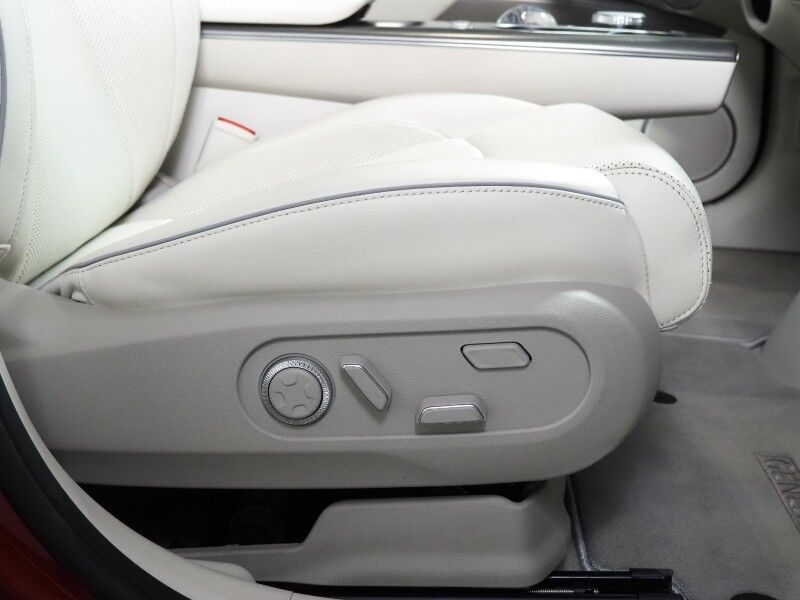 2024 Genesis GV60 Advanced AWD *HEADS-UP DISPLAY, NAVIGATION, ADAPTIVE CRUISE, SAFETY ALERTS, 360 VIEW CAMERAS, PANORAMA GLASS ROOF, LEATHER, CLIMATE SEATS, HEATED STEERING, BANG & OLUFSEN, WIRELESS CHARGING, ANDROID & APPLE Round Rock TX