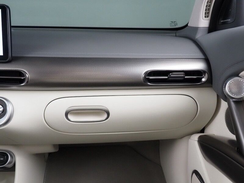 2024 Genesis GV60 Advanced AWD *HEADS-UP DISPLAY, NAVIGATION, ADAPTIVE CRUISE, SAFETY ALERTS, 360 VIEW CAMERAS, PANORAMA GLASS ROOF, LEATHER, CLIMATE SEATS, HEATED STEERING, BANG & OLUFSEN, WIRELESS CHARGING, ANDROID & APPLE Round Rock TX