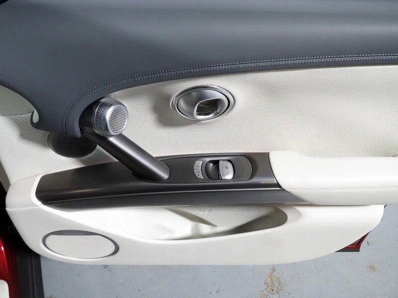 2024 Genesis GV60 Advanced AWD *HEADS-UP DISPLAY, NAVIGATION, ADAPTIVE CRUISE, SAFETY ALERTS, 360 VIEW CAMERAS, PANORAMA GLASS ROOF, LEATHER, CLIMATE SEATS, HEATED STEERING, BANG & OLUFSEN, WIRELESS CHARGING, ANDROID & APPLE Round Rock TX