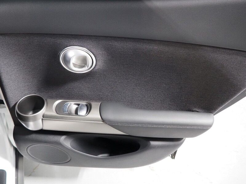 2024 Genesis GV60 Standard *HEADS-UP DISPLAY, NAVIGATION, ADAPTIVE CRUISE, SAFETY ALERTS, BACKUP-CAMERA, COLOR TOUCHSCREEN, PANORAMA GLASS ROOF, HEATED SEATS, POWER LIFTGATE, WIRELESS CHARGING, ANDROID & APPLE Round Rock TX