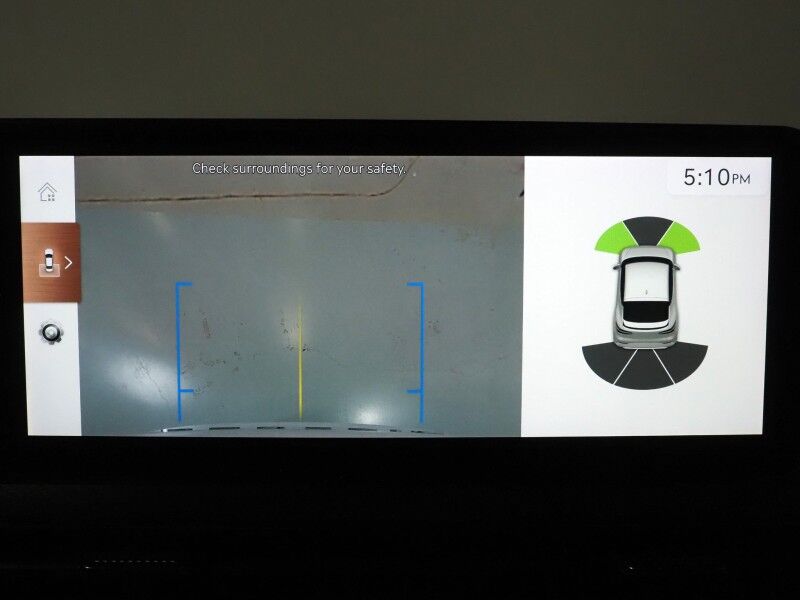 2024 Genesis GV60 Standard *HEADS-UP DISPLAY, NAVIGATION, ADAPTIVE CRUISE, SAFETY ALERTS, BACKUP-CAMERA, COLOR TOUCHSCREEN, PANORAMA GLASS ROOF, HEATED SEATS, POWER LIFTGATE, WIRELESS CHARGING, ANDROID & APPLE Round Rock TX