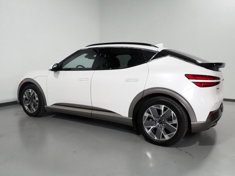 2024 Genesis GV60 Standard *HEADS-UP DISPLAY, NAVIGATION, ADAPTIVE CRUISE, SAFETY ALERTS, BACKUP-CAMERA, COLOR TOUCHSCREEN, PANORAMA GLASS ROOF, HEATED SEATS, POWER LIFTGATE, WIRELESS CHARGING, ANDROID & APPLE Round Rock TX