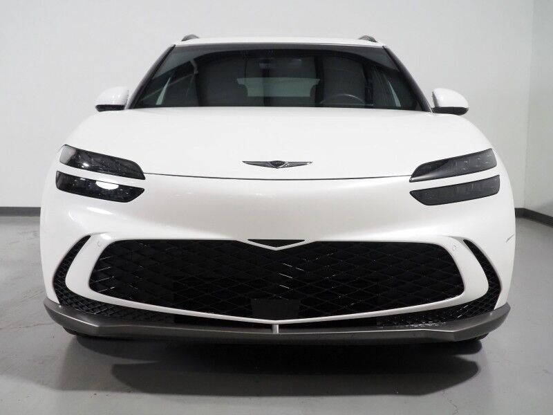 2024 Genesis GV60 Standard *HEADS-UP DISPLAY, NAVIGATION, ADAPTIVE CRUISE, SAFETY ALERTS, BACKUP-CAMERA, COLOR TOUCHSCREEN, PANORAMA GLASS ROOF, HEATED SEATS, POWER LIFTGATE, WIRELESS CHARGING, ANDROID & APPLE Round Rock TX