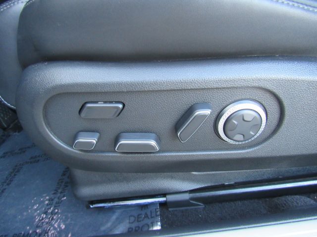 2024 Genesis GV60 Standard RWD Plano TX