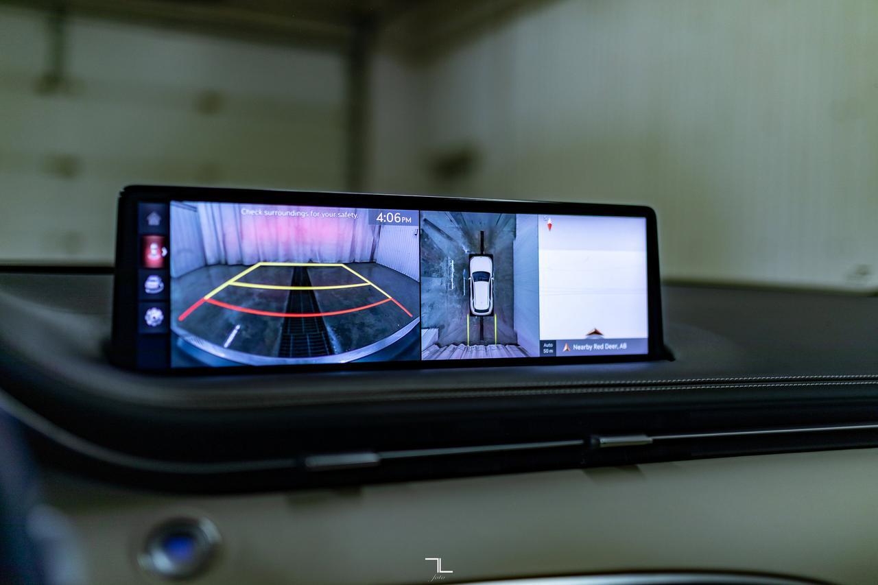 2024 Genesis GV70 AWD Prestige Leather Roof Nav BCam Red Deer AB