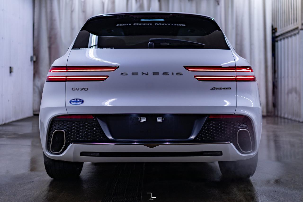 2024 Genesis GV70 AWD Prestige Leather Roof Nav BCam Red Deer AB