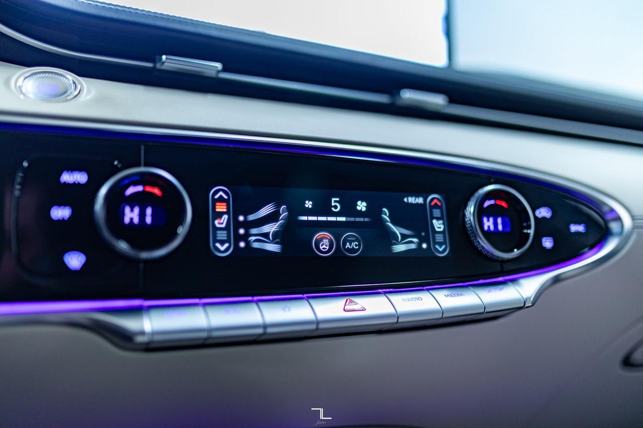 2024 Genesis GV70 AWD Prestige Leather Roof Nav BCam Red Deer AB