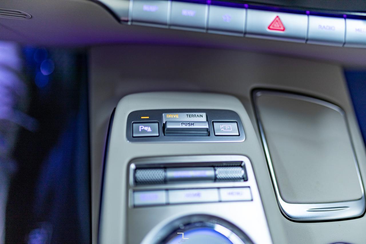 2024 Genesis GV70 AWD Prestige Leather Roof Nav BCam Red Deer AB