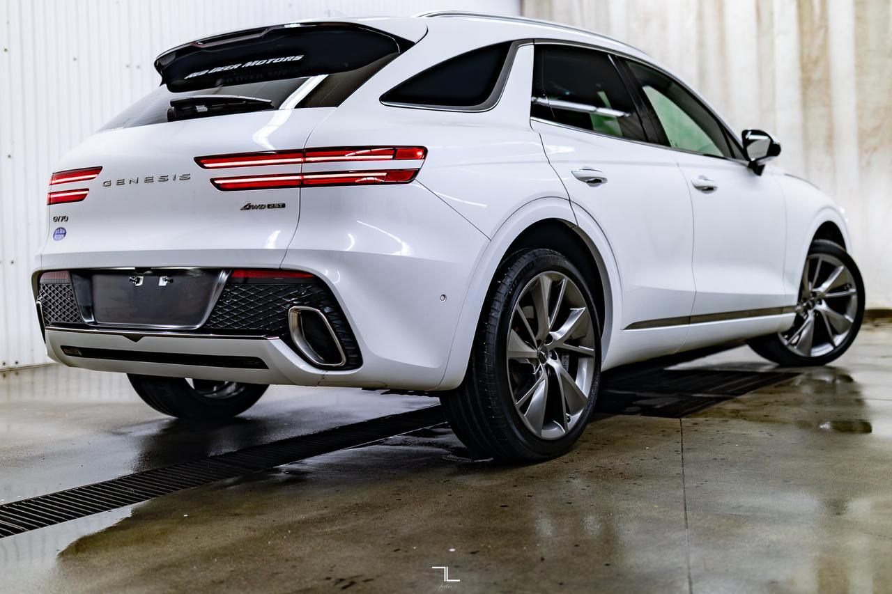 2024 Genesis GV70 AWD Prestige Leather Roof Nav BCam Red Deer AB